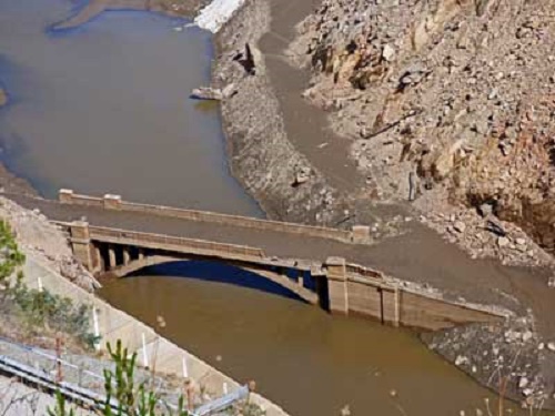 Batchelors Bridge exposed