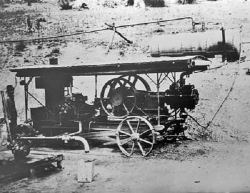 a steam engine and compressor
 used during the construction 
of the Gorge Road. -  1920