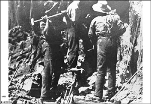 Men at work, Gorge Road -  1920