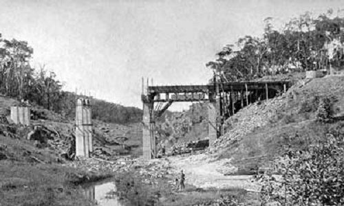 Photo Original Chain of Ponds Bridge